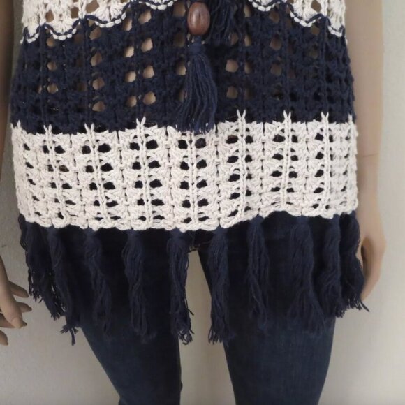 NWT Hollister Womens Knit Striped Sweater Size Small Swim Cover-up Top Shirt - Picture 4 of 7